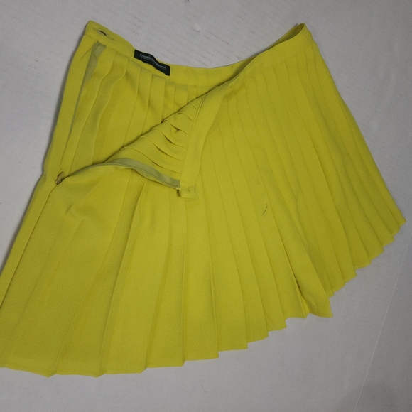 American Apparel Girls Yellow Skirt Size Small - Picture 4 of 10